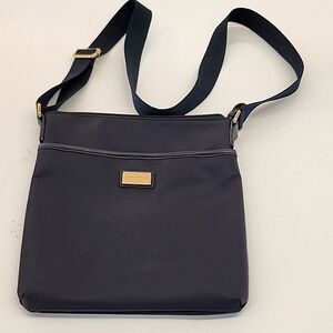 Tommy hilfiger shoulder bag
